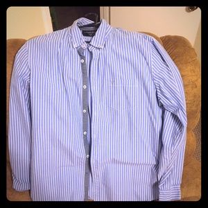 American Eagle Men’s button down shirt